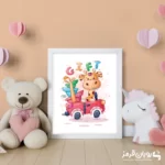 تابلو اتاق کودک زرافه کوچولو با ماشین قرمز 112