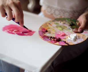 رنگ مانند یک حرفه ای: راهنمای ترکیب رنگ اکریلیک برای هنرمندان